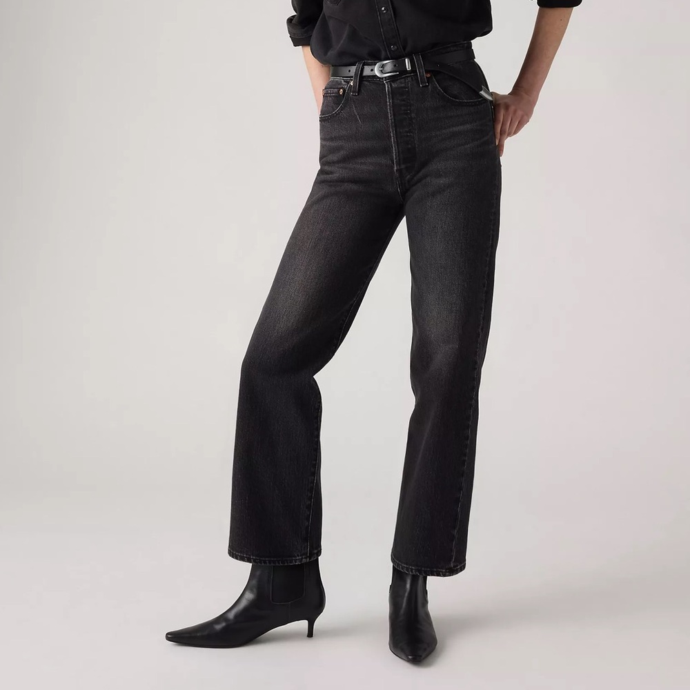 Levi’s Ribcage Straight Ankle Premium Denim - 27” W